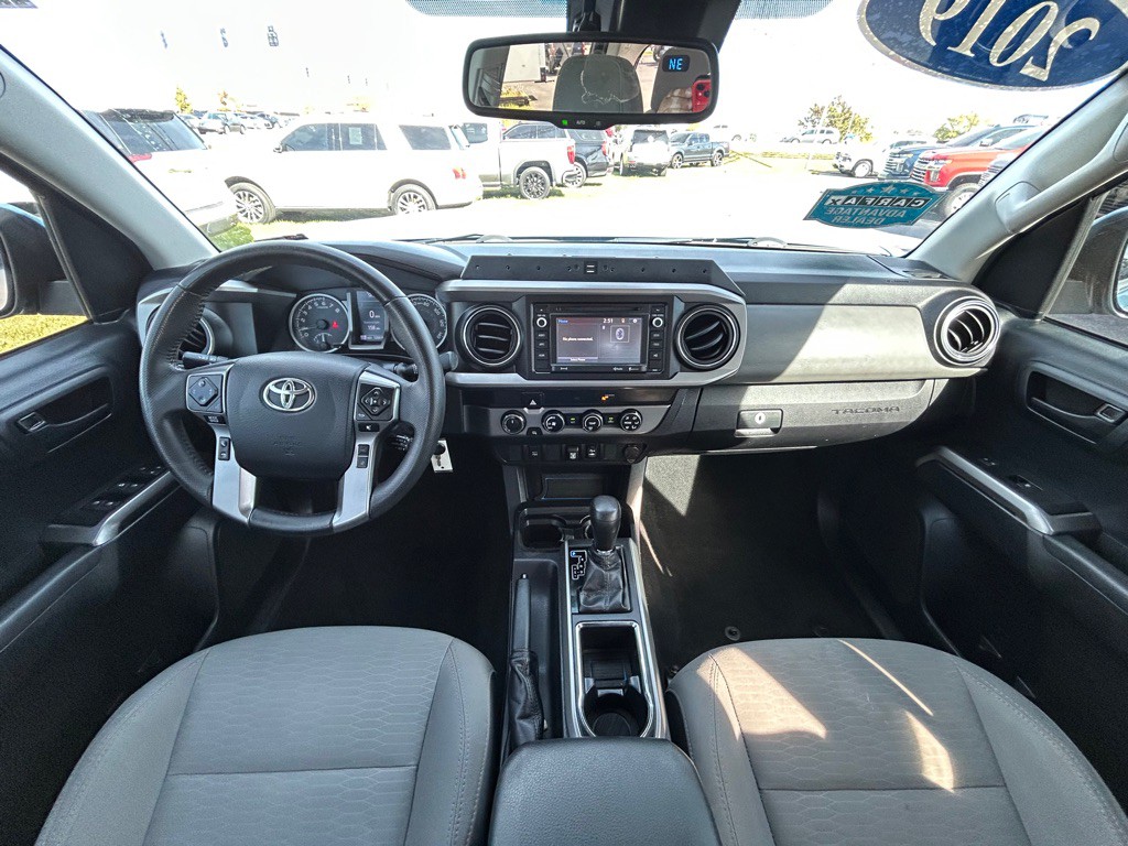 2019 Toyota Tacoma Image 15