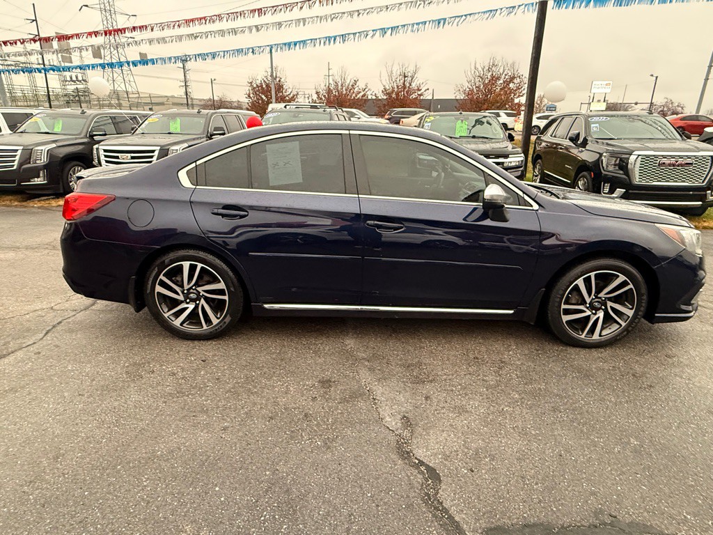 2018 Subaru Legacy Image 7