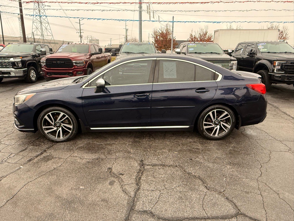 2018 Subaru Legacy Image 9
