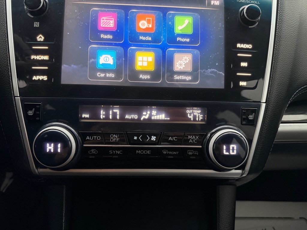 2018 Subaru Legacy Image 14