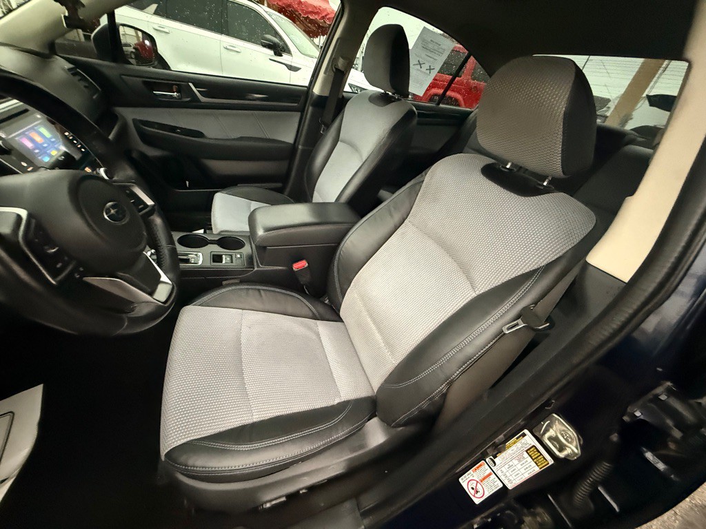 2018 Subaru Legacy Image 16