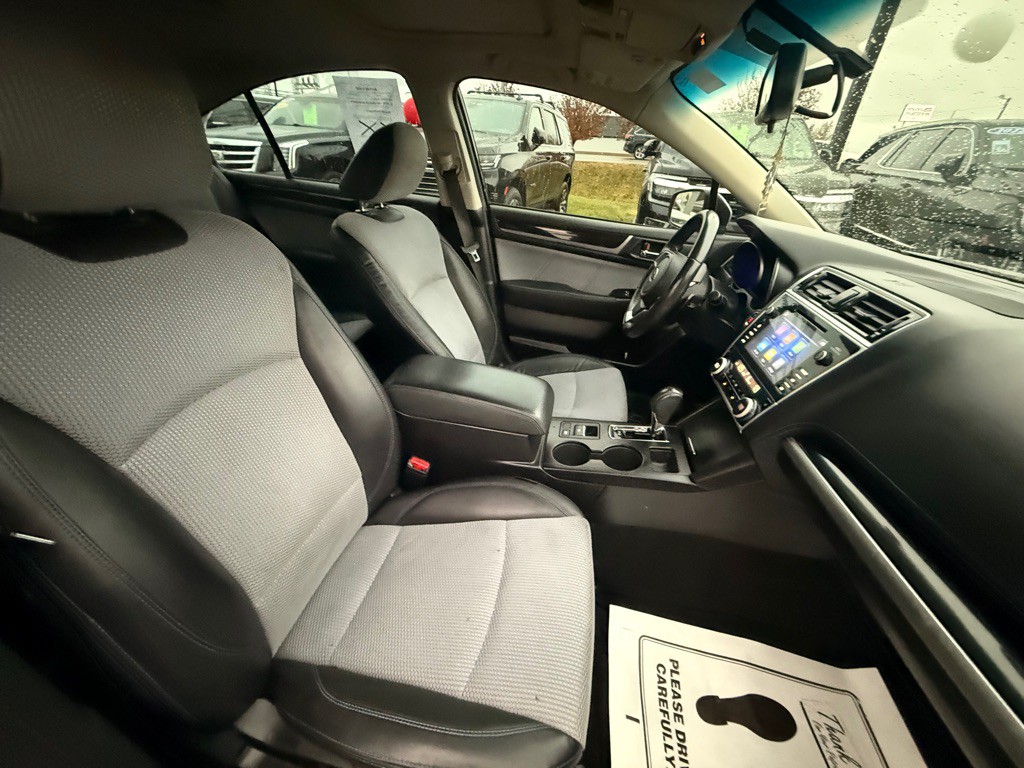 2018 Subaru Legacy Image 17