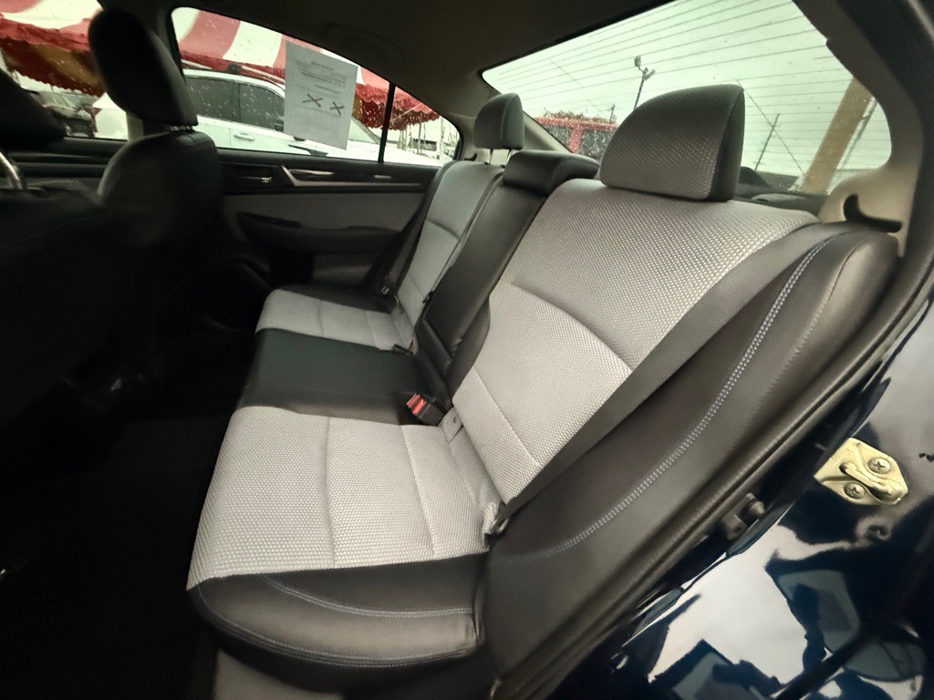 2018 Subaru Legacy Image 18