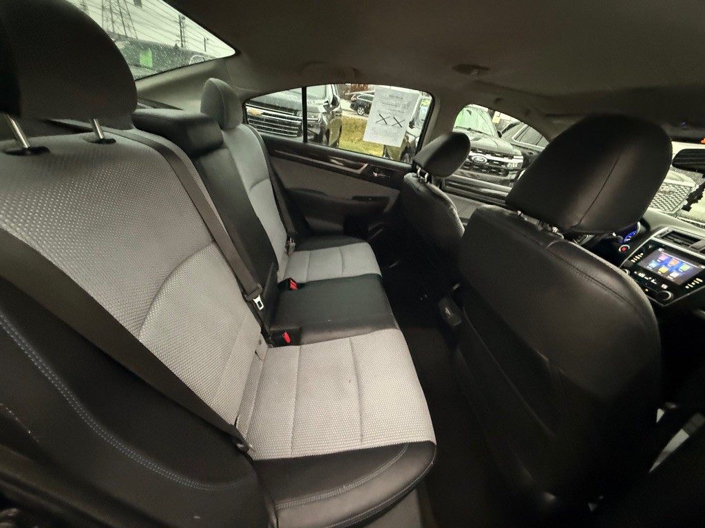 2018 Subaru Legacy Image 19