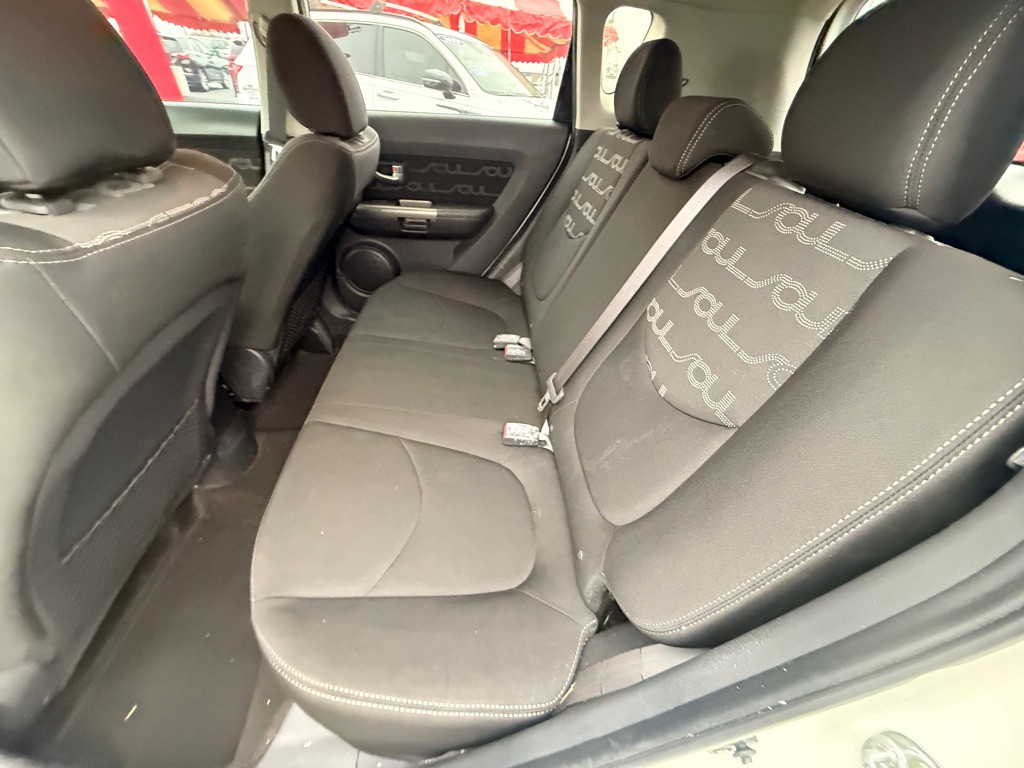 2013 Kia Soul Image 16
