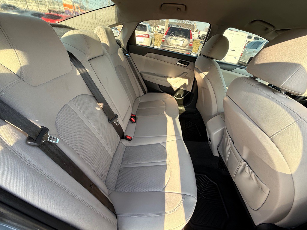 2018 Hyundai Sonata Image 16