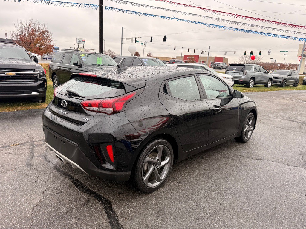 2020 Hyundai Veloster Image 7