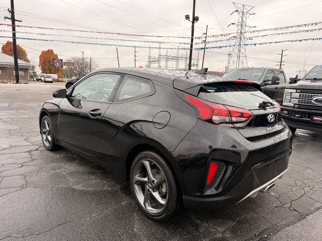 2020 Hyundai Veloster Image 9