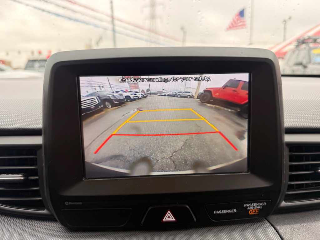 2020 Hyundai Veloster Image 14