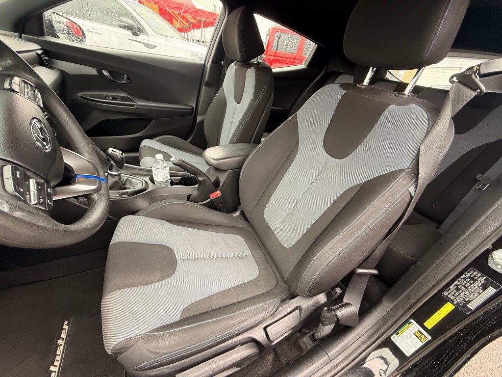 2020 Hyundai Veloster Image 15