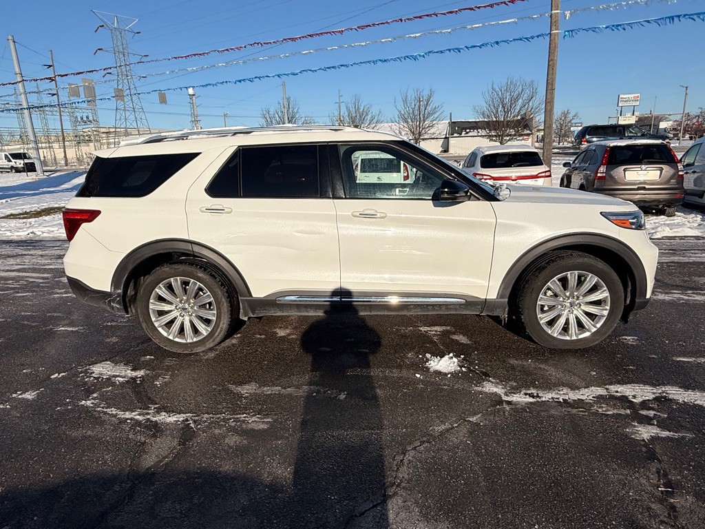 2020 Ford Explorer Image 8