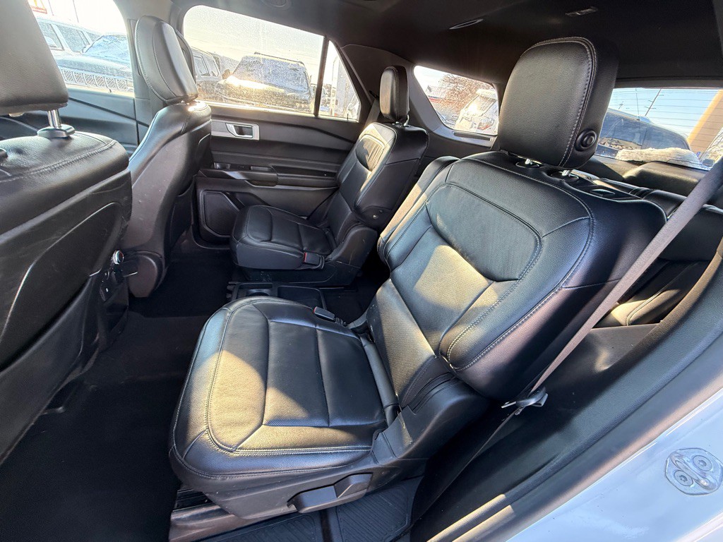 2020 Ford Explorer Image 20