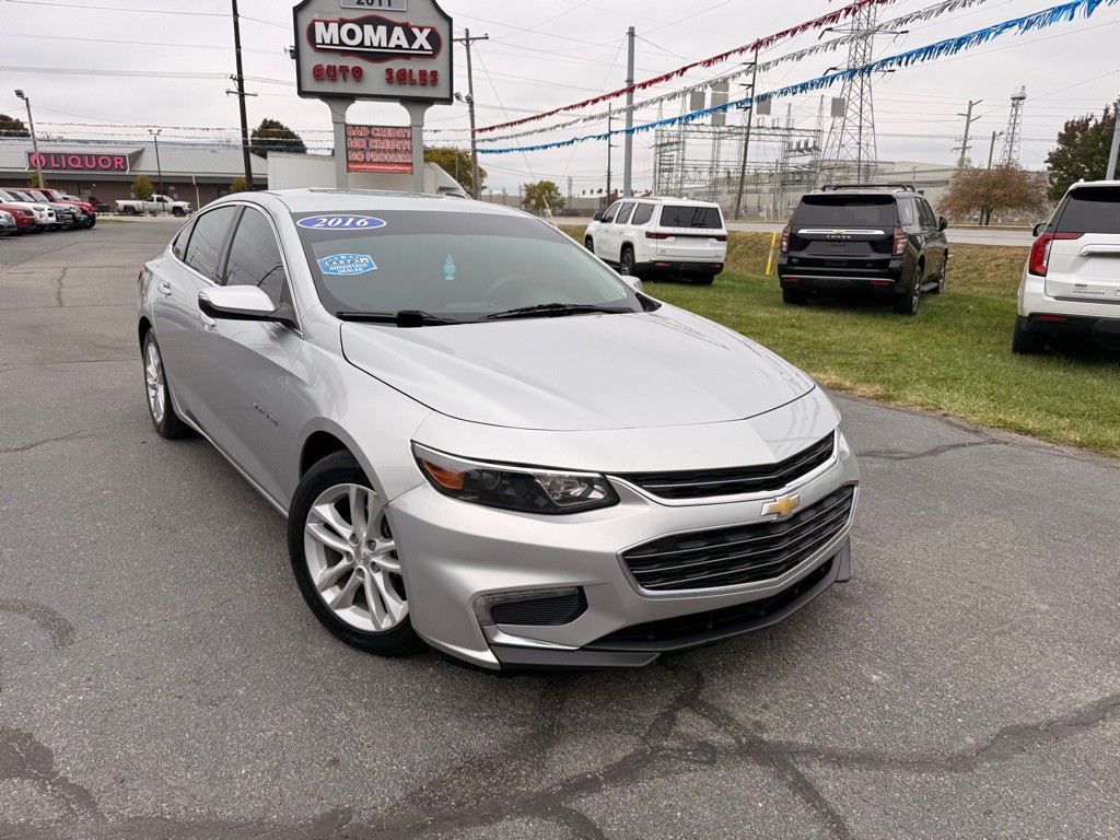 2016 Chevrolet Malibu Image 2