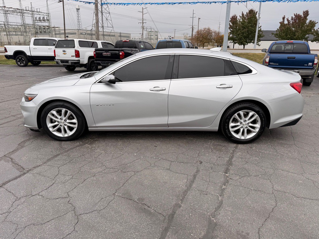 2016 Chevrolet Malibu Image 9