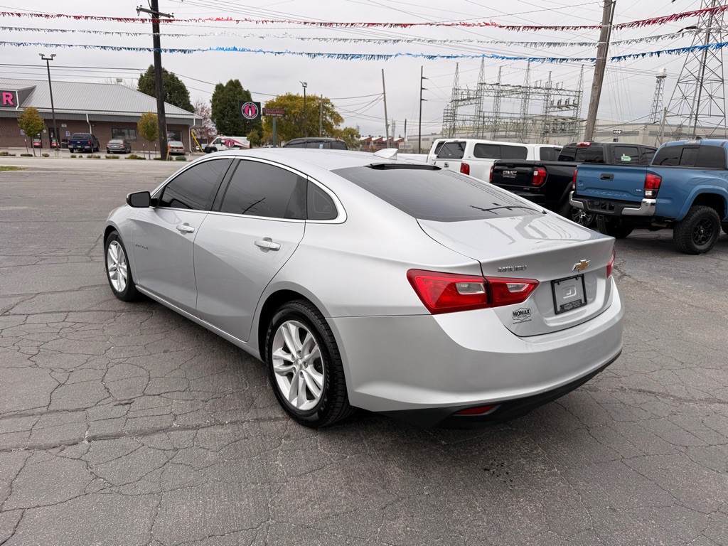 2016 Chevrolet Malibu Image 10