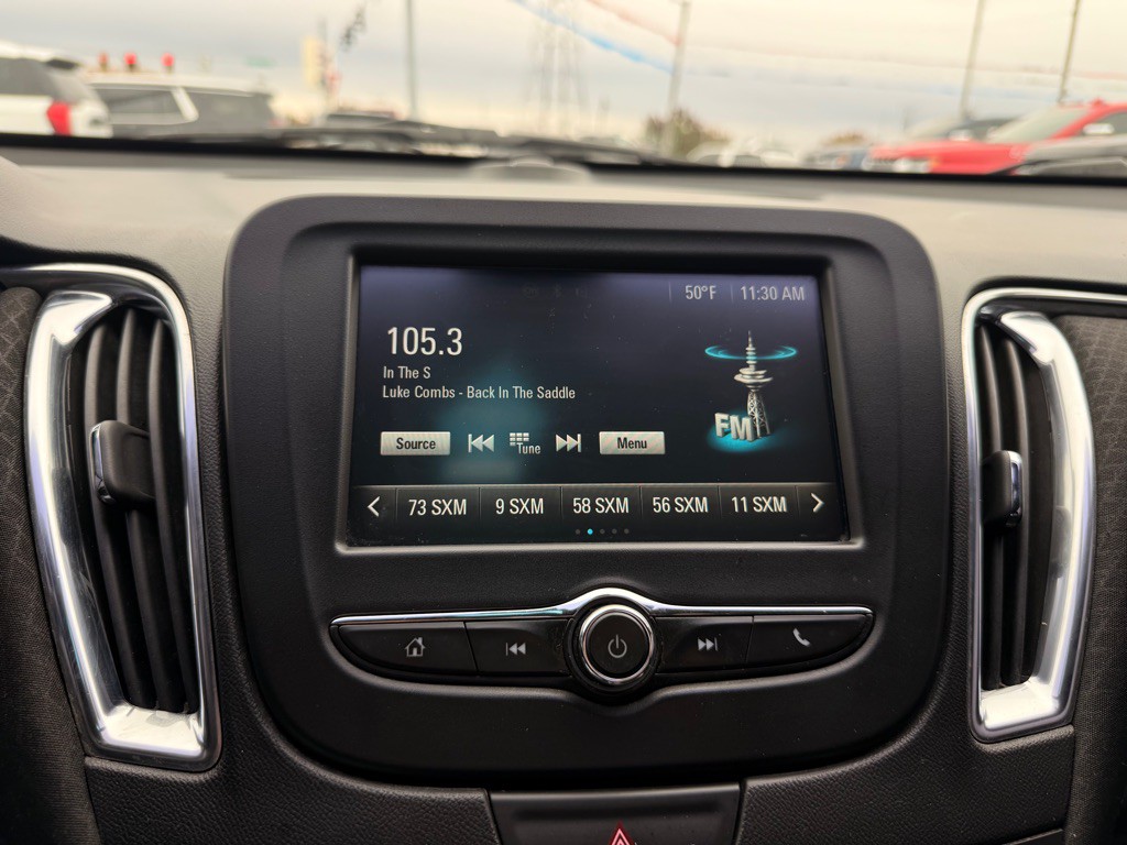 2016 Chevrolet Malibu Image 12