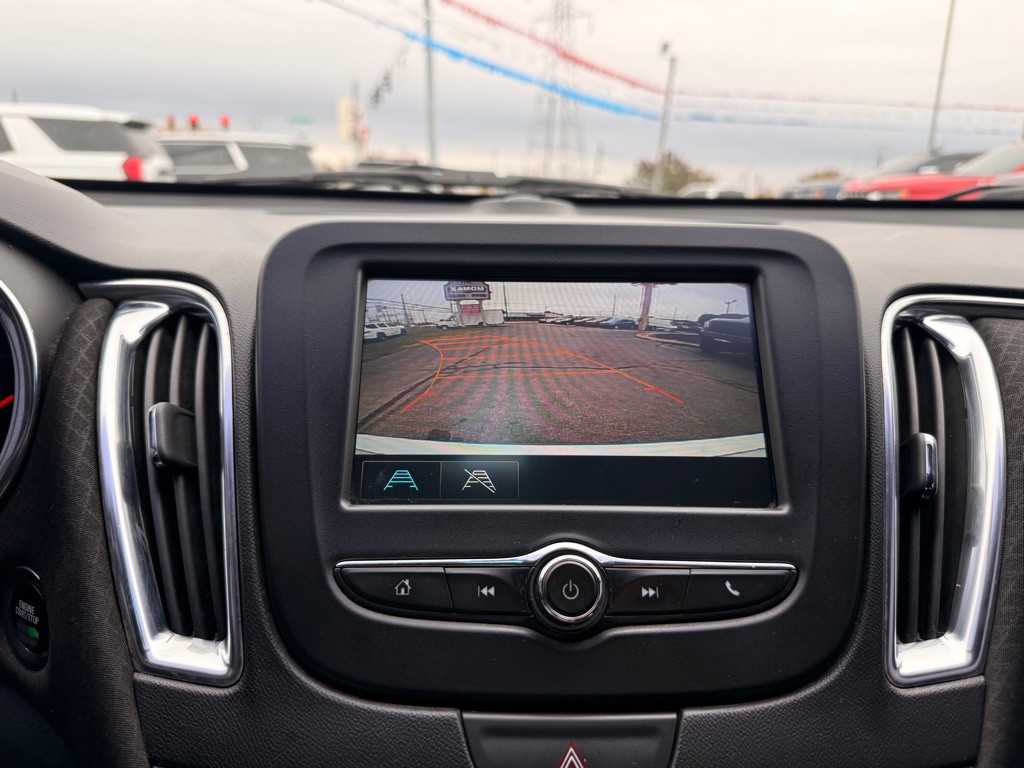 2016 Chevrolet Malibu Image 14
