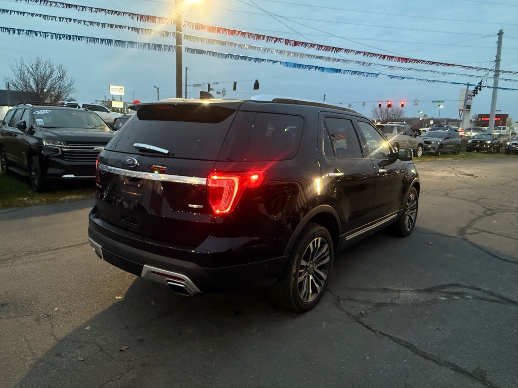 2016 Ford Explorer Image 8