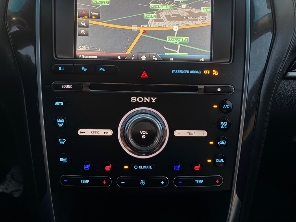 2016 Ford Explorer Image 15