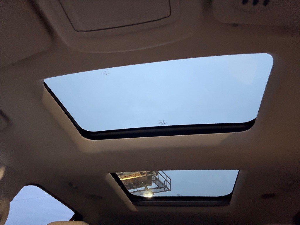 2016 Ford Explorer Image 16