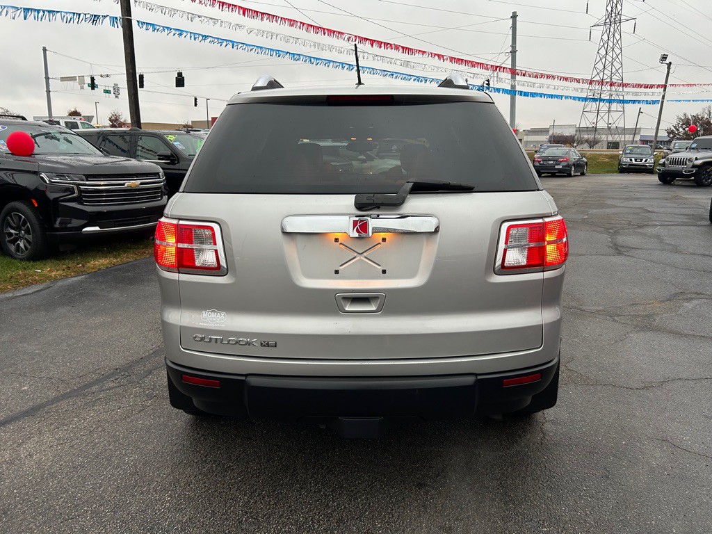 2008 Saturn Outlook Image 8