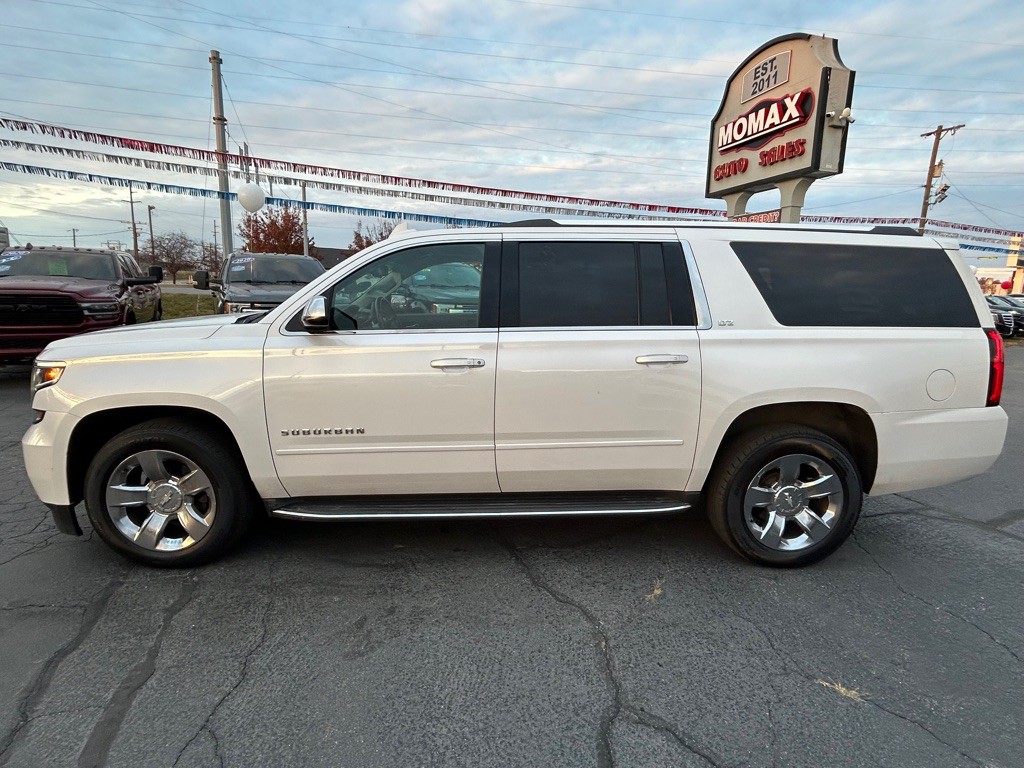 2016 Chevrolet Suburban Image 6
