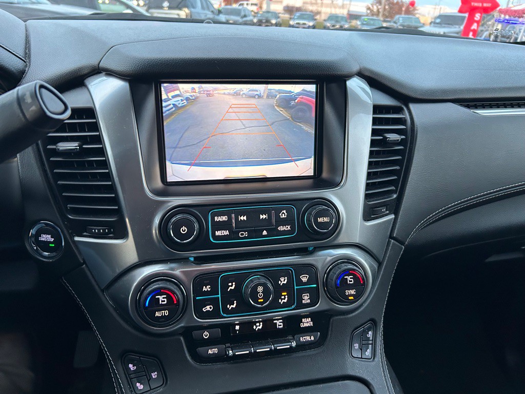 2016 Chevrolet Suburban Image 21