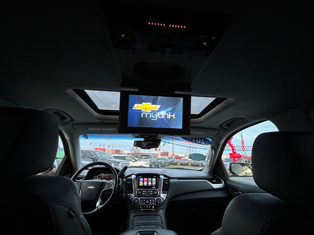 2016 Chevrolet Suburban Image 22