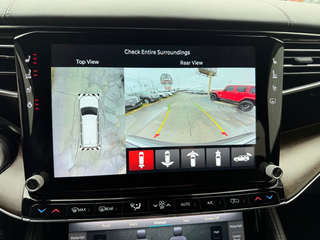 2022 Jeep Grand Cherokee Image 11