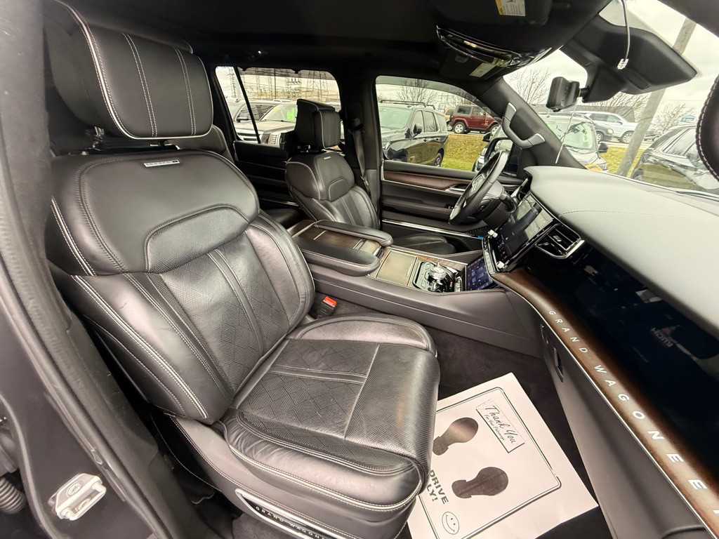 2022 Jeep Grand Cherokee Image 19