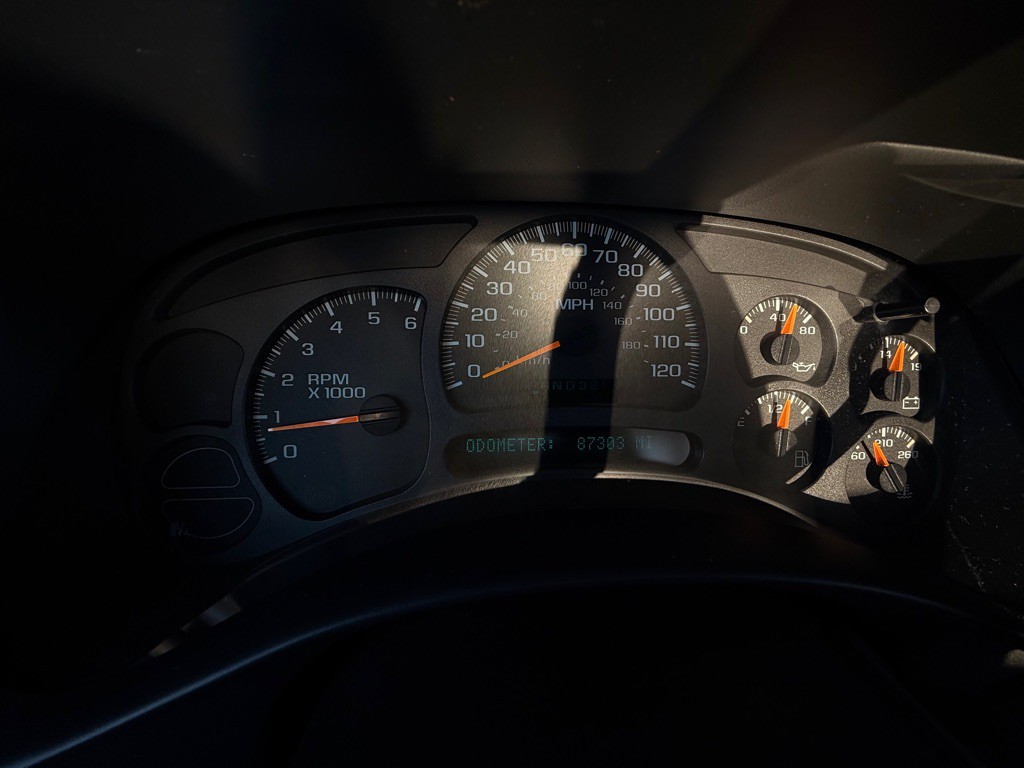 2003 Chevrolet Silverado 1500 Image 11