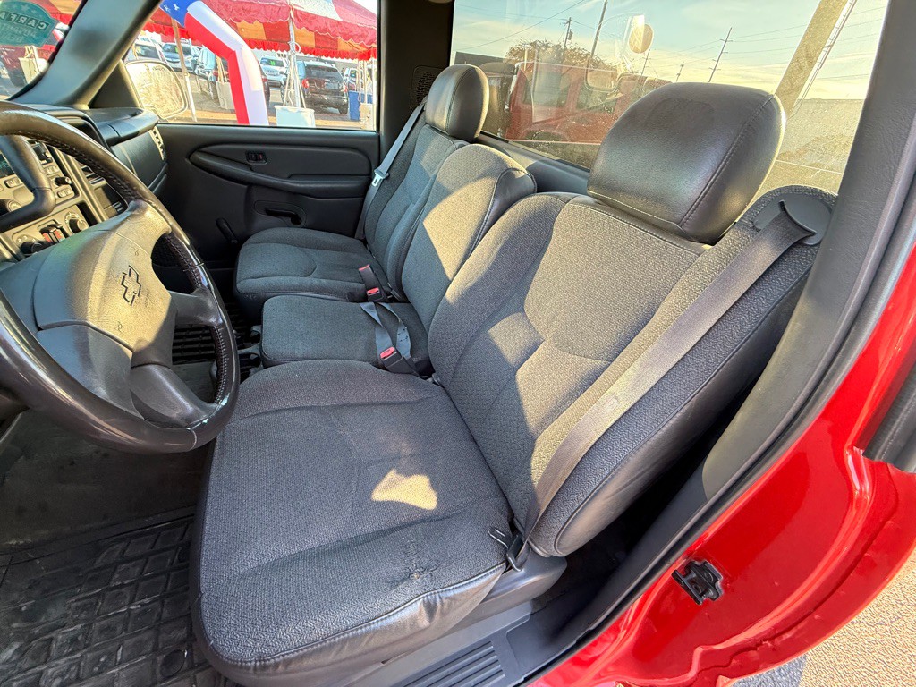 2003 Chevrolet Silverado 1500 Image 12