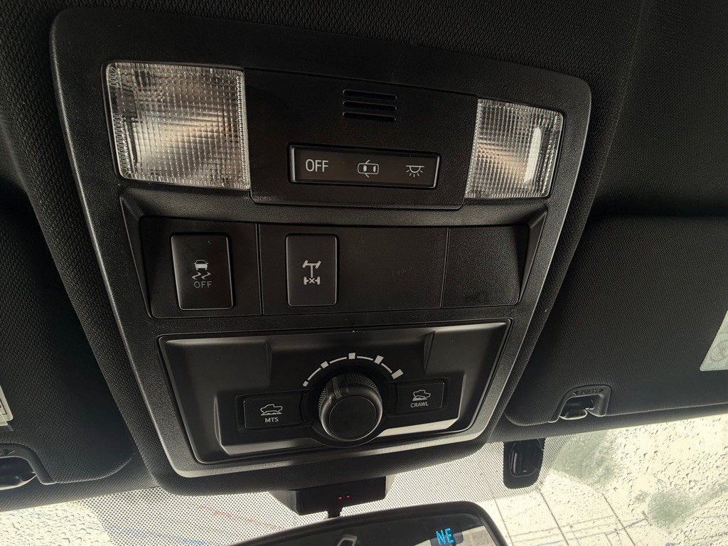 2017 Toyota Tacoma Image 15