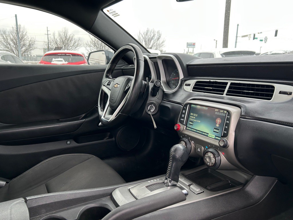 2013 Chevrolet Camaro Image 13
