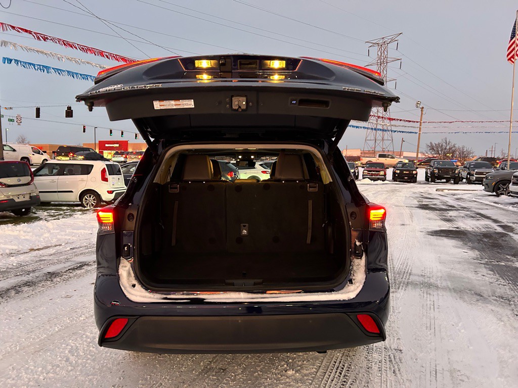 2020 Toyota Highlander Image 14