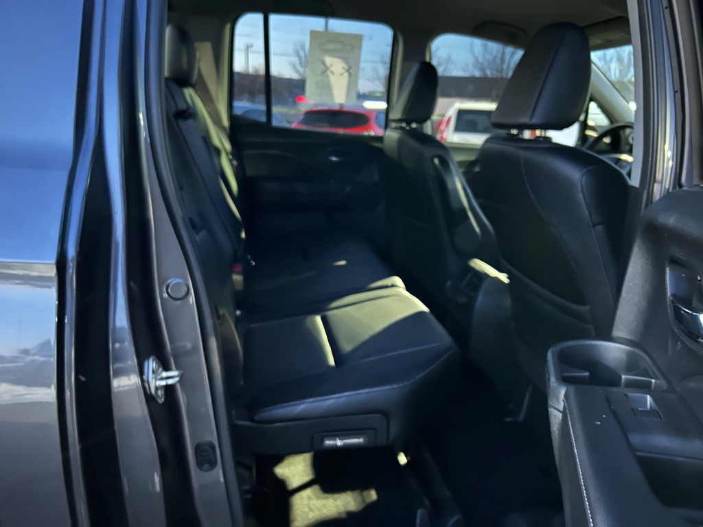 2017 Honda Ridgeline Image 12