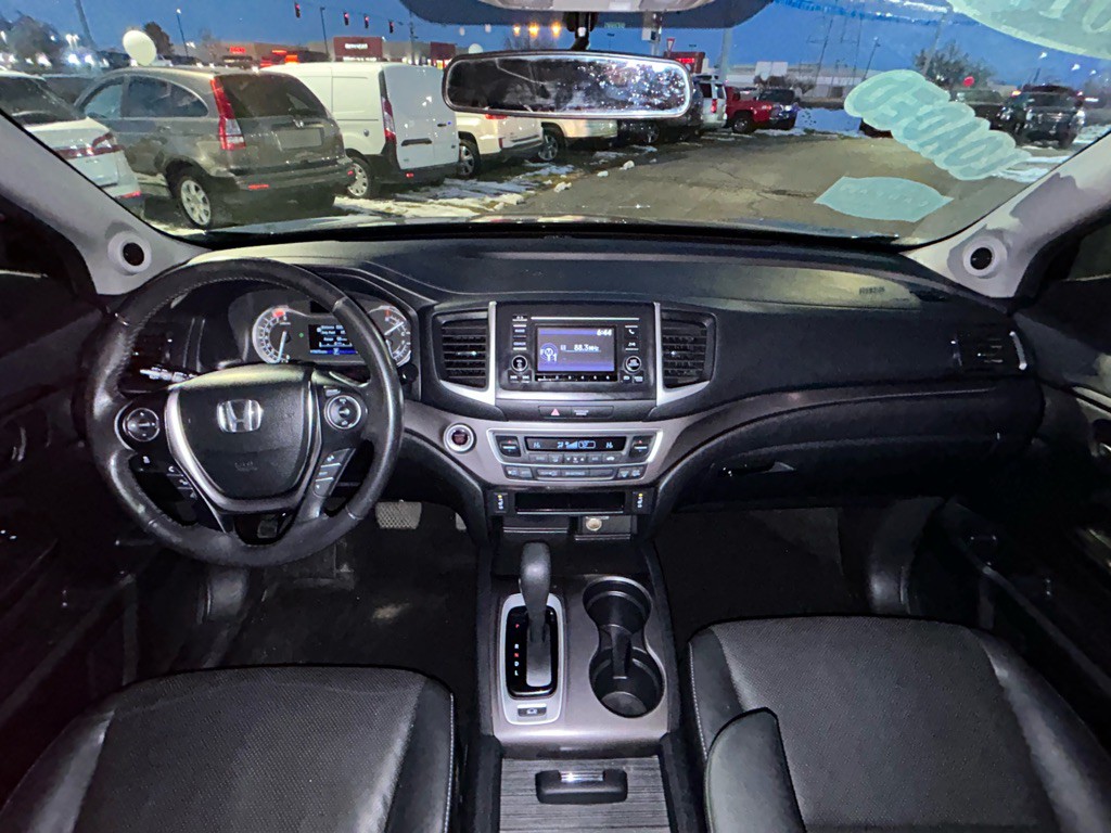 2017 Honda Ridgeline Image 15