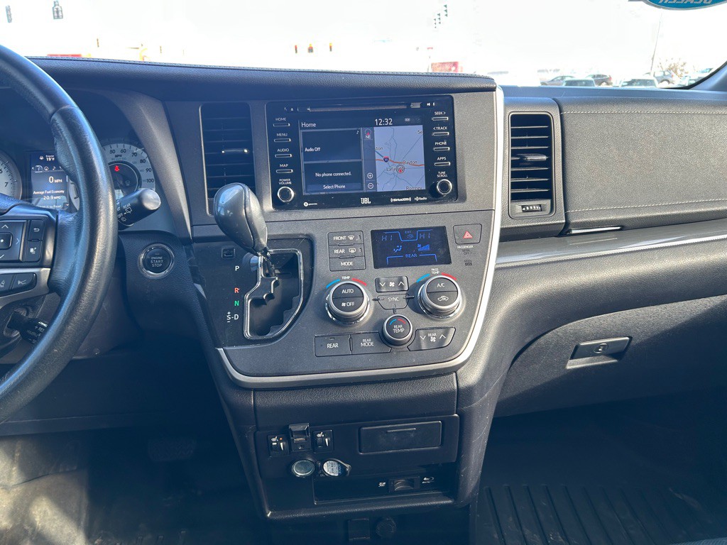 2020 Toyota Sienna Image 20