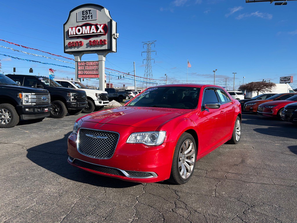 2017 Chrysler 300 Image 5