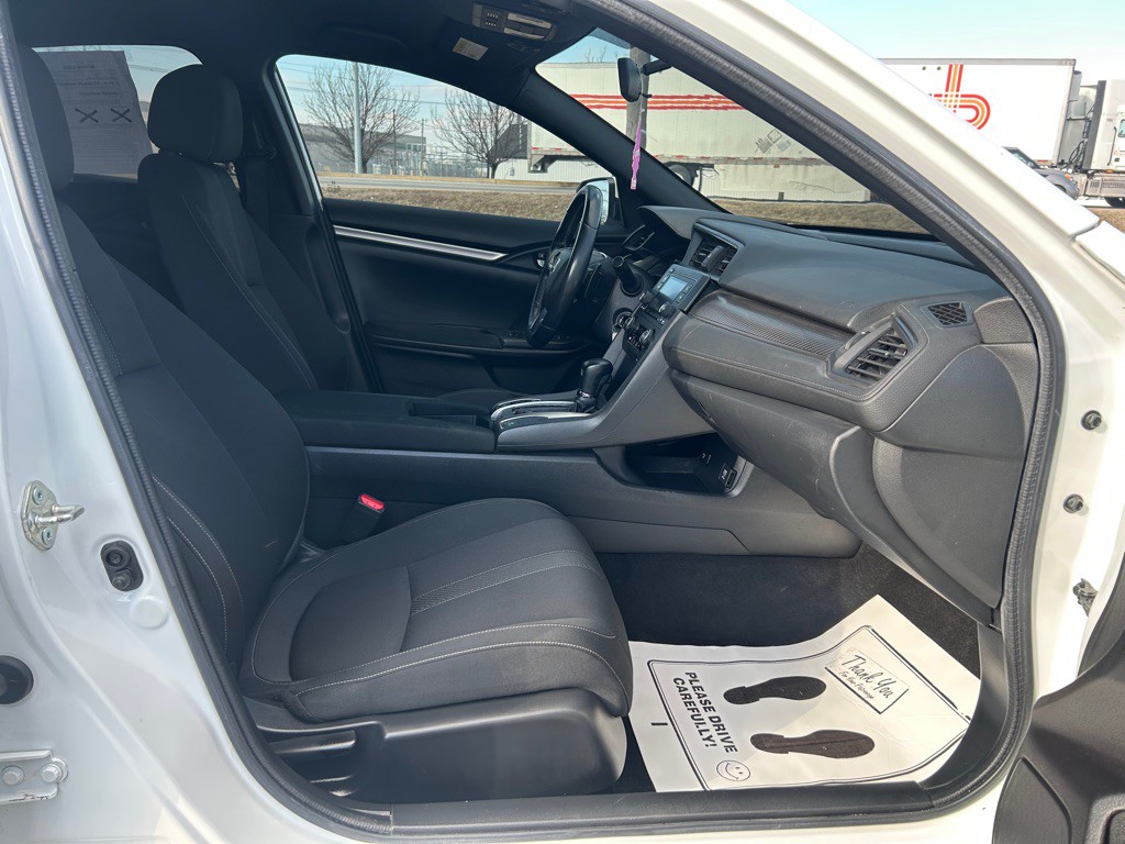 2017 Honda Civic Image 11