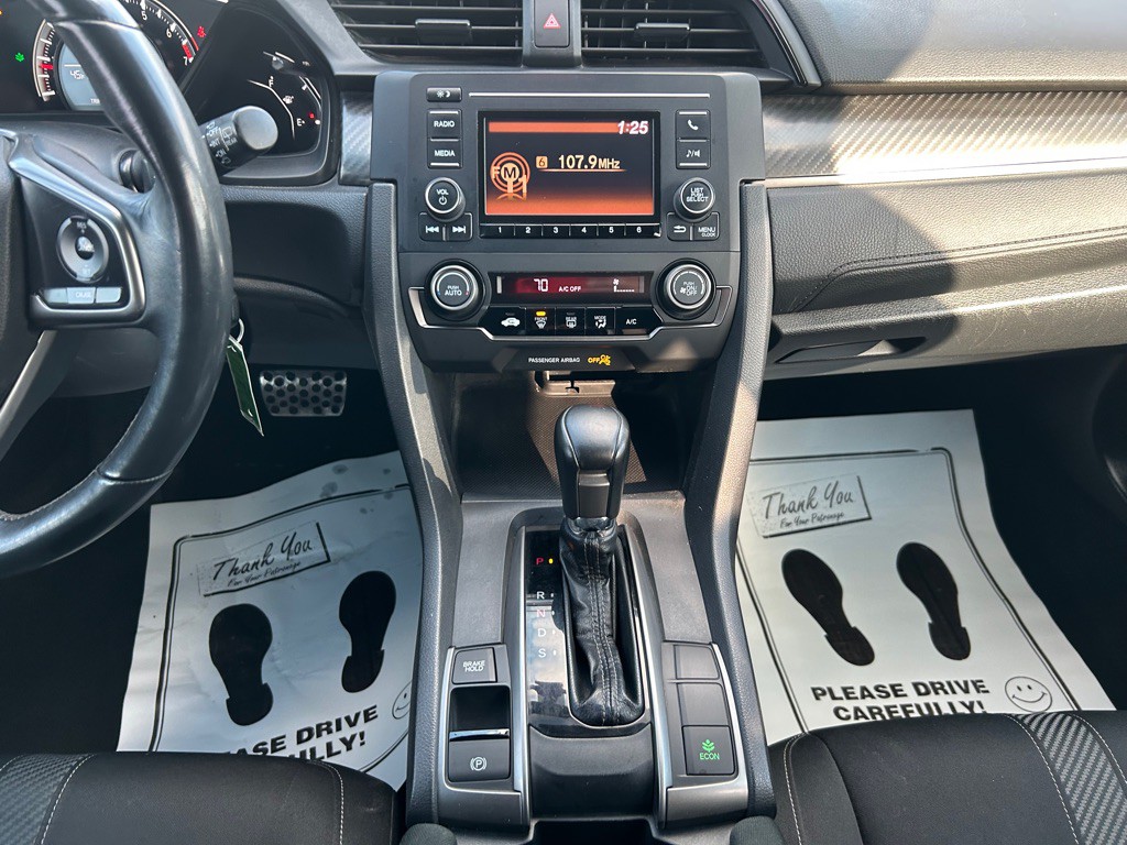 2017 Honda Civic Image 18