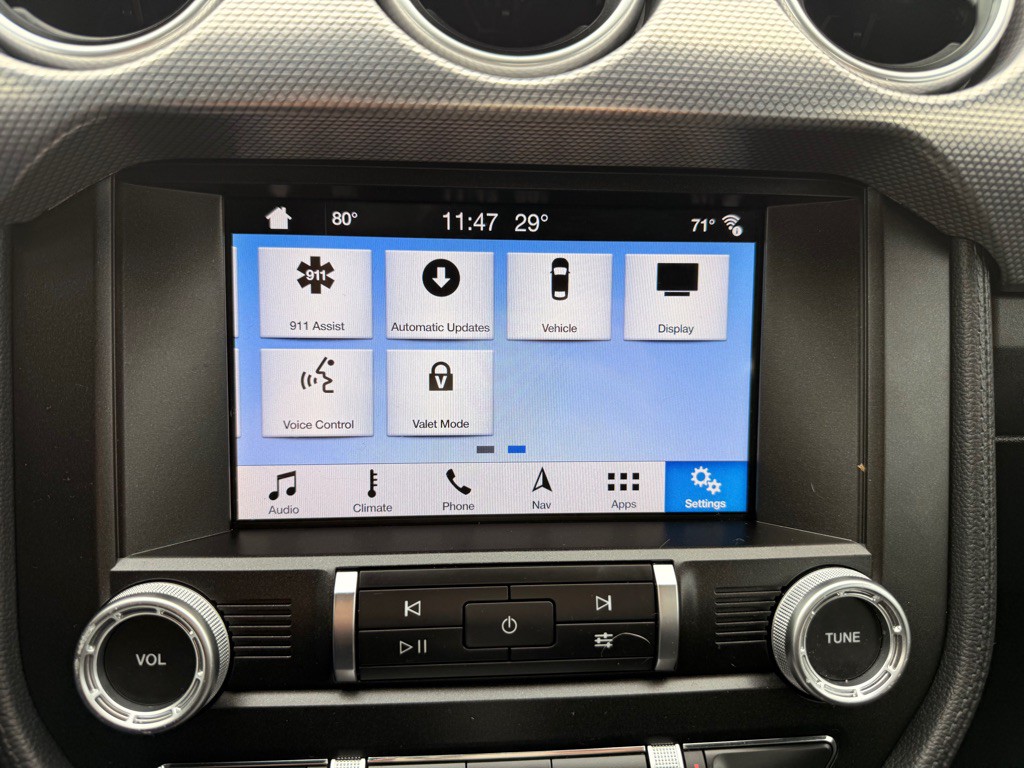 2019 Ford Mustang Image 14