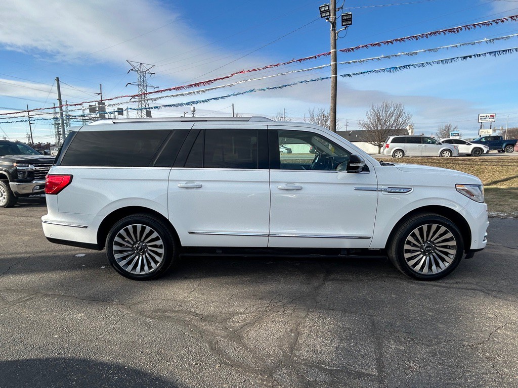 2020 Lincoln Navigator Image 10