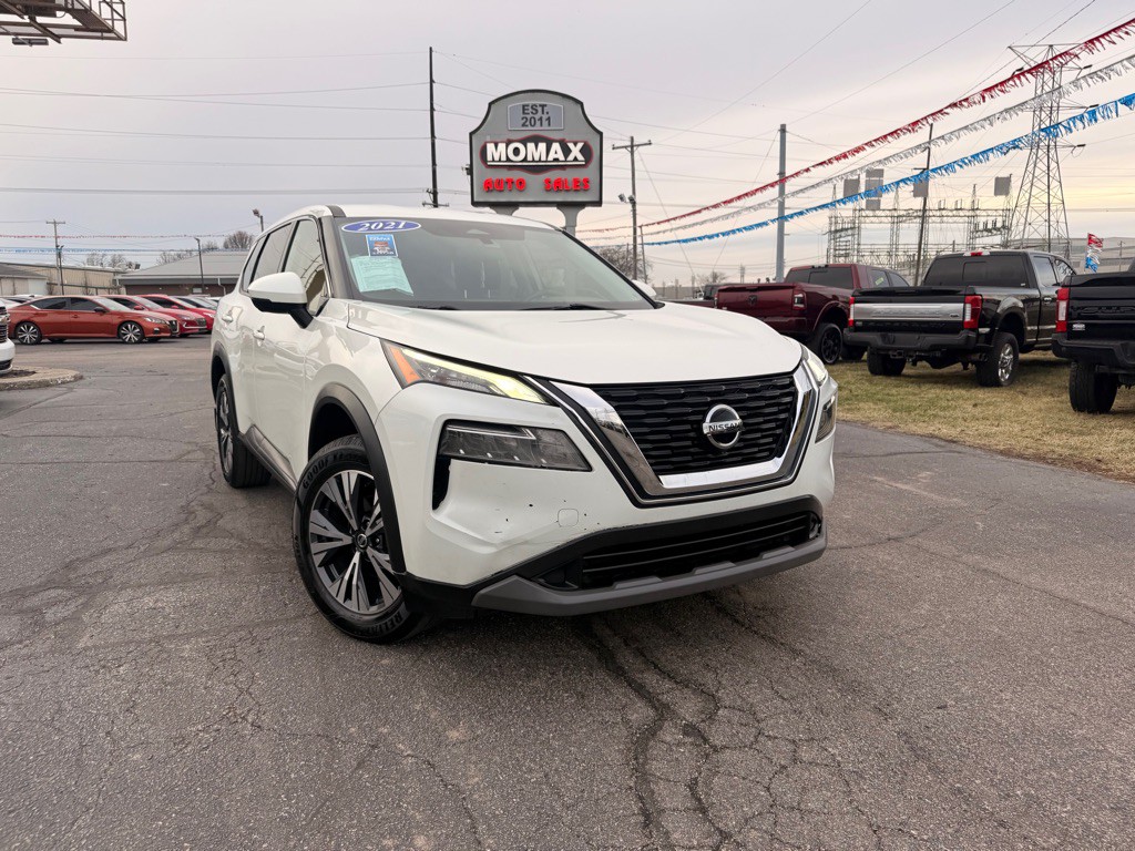 2021 Nissan Rogue Image 1