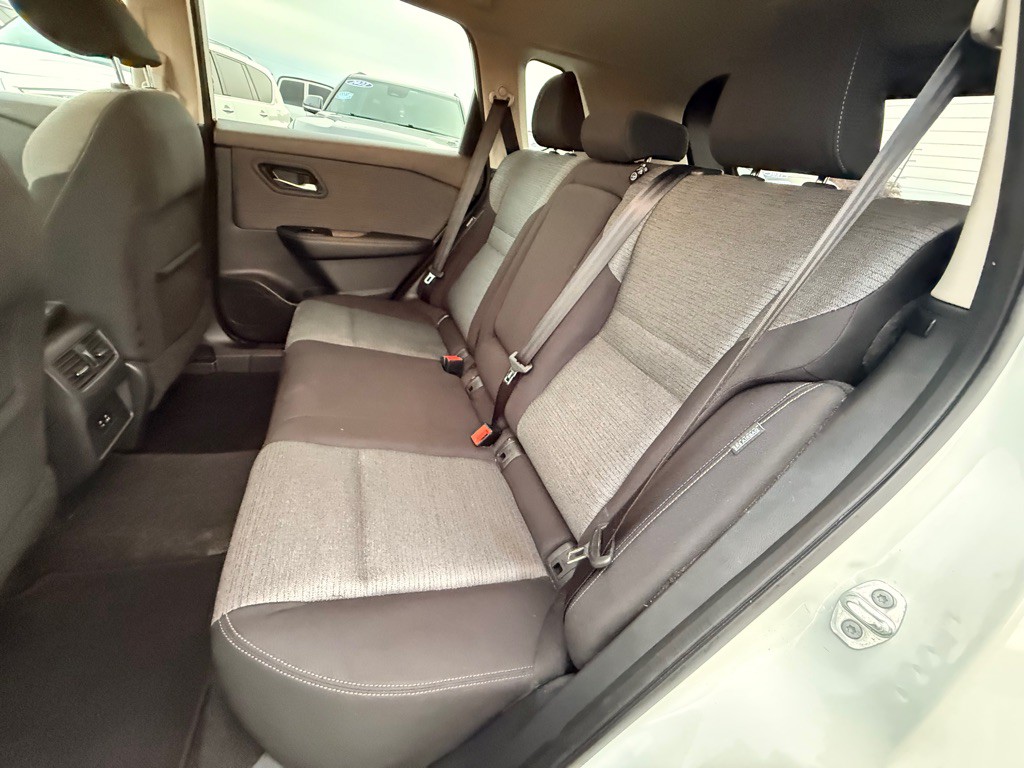 2021 Nissan Rogue Image 19