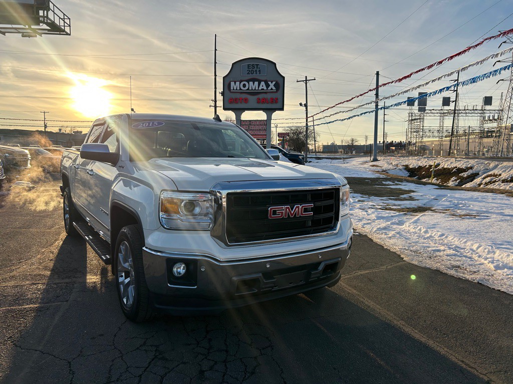 2015 GMC Sierra Image 4