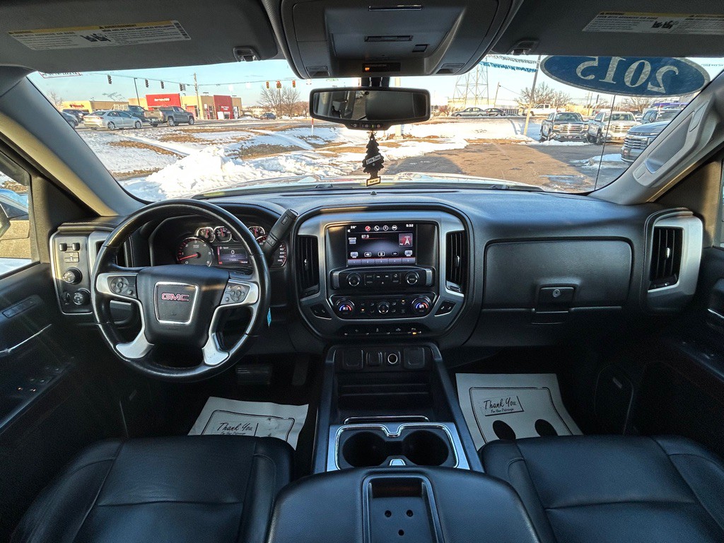 2015 GMC Sierra Image 17