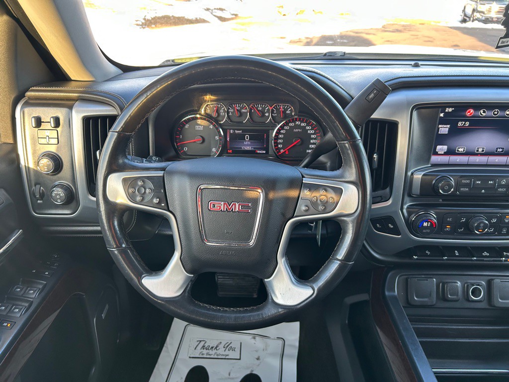 2015 GMC Sierra Image 18