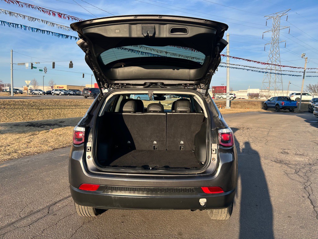 2020 Jeep Compass Image 13