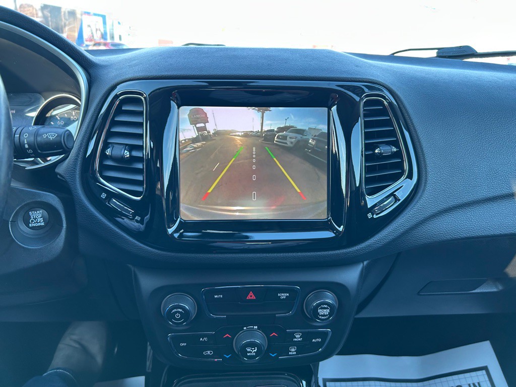 2020 Jeep Compass Image 20